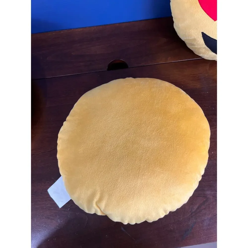 Set of 3 Emojis Throw Pillows
